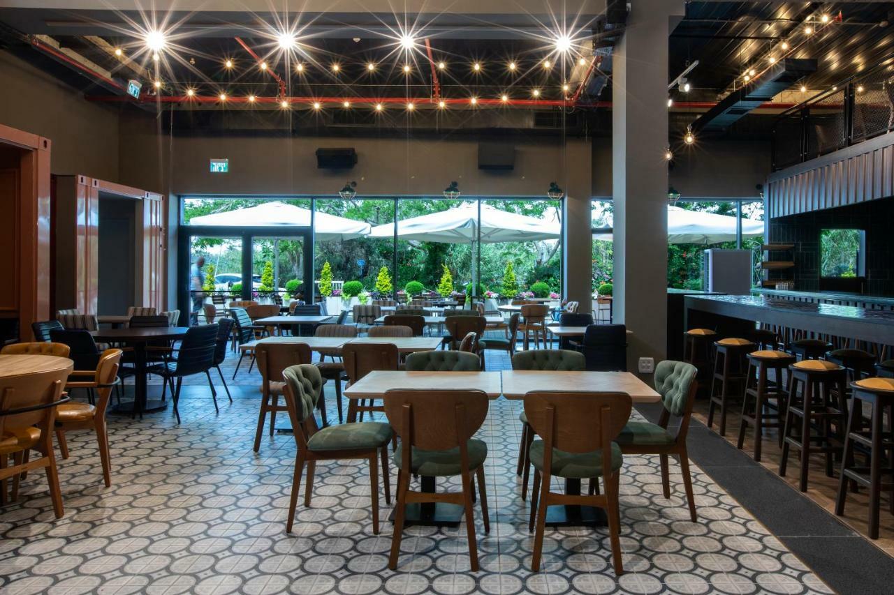 The Spot Hostel Tel Aviv Exterior photo